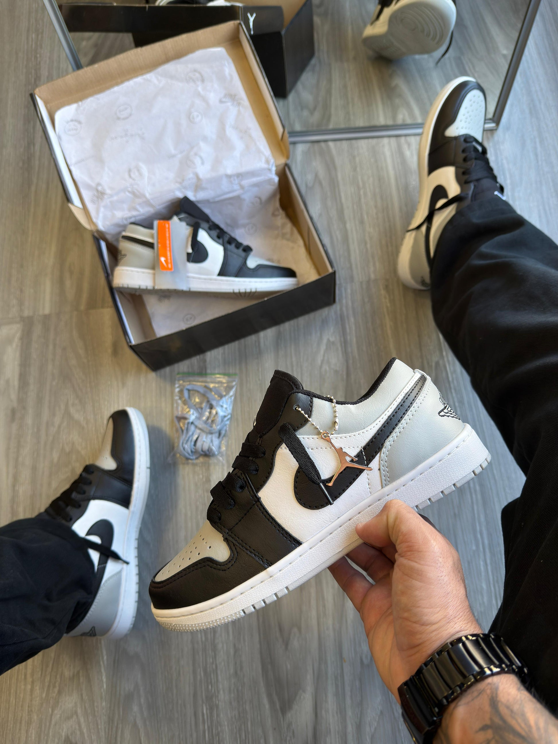TÊNIS JORDAN LOW